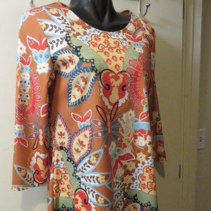 Vintage Look Print Top ** sharkbite hem ** LARGE